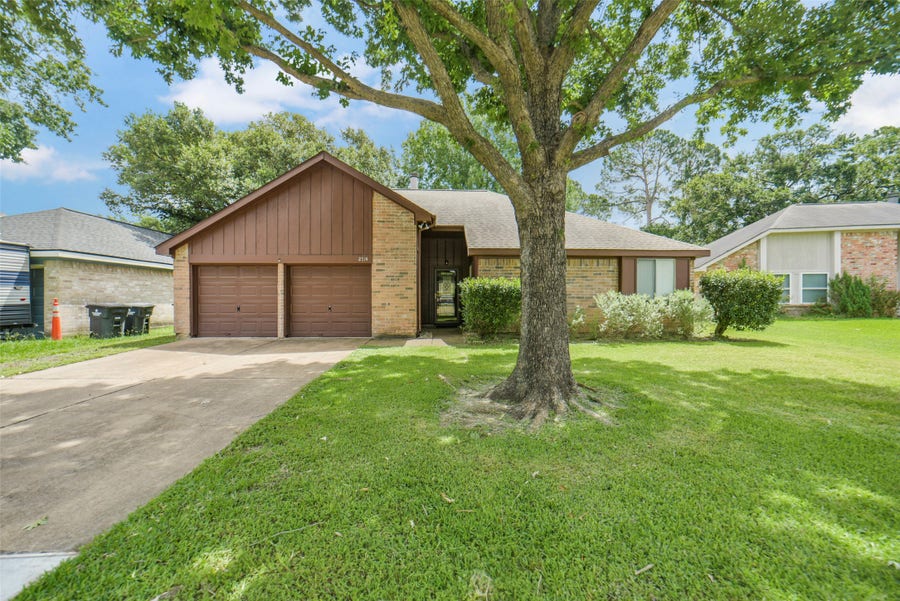 Property photo for 2714 Carson Drive, Katy, TX