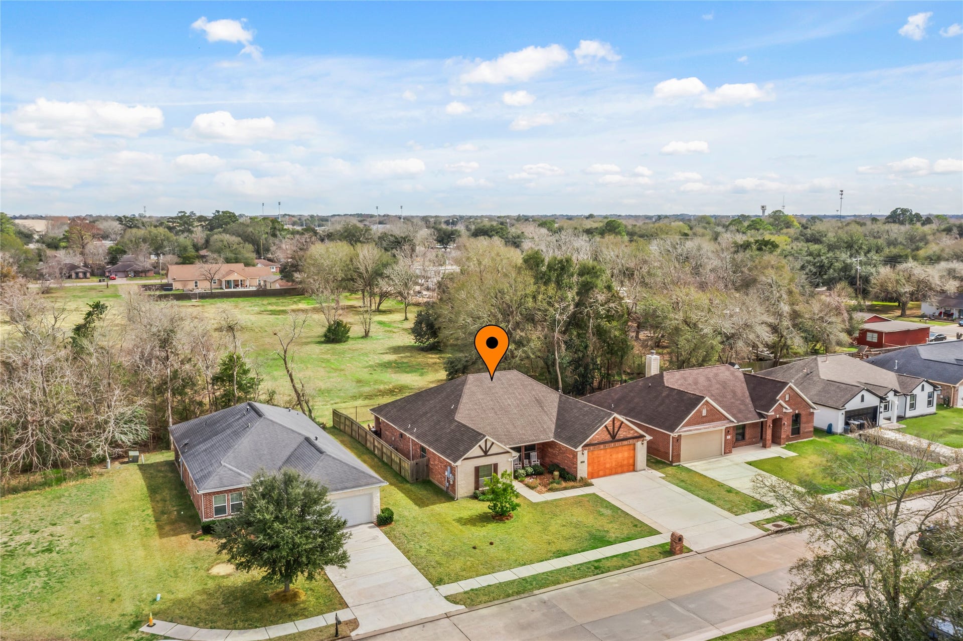 1995 Brentwood Drive, Alvin, TX 77511 1995 Brentwood Drive, Alvin, TX 77511