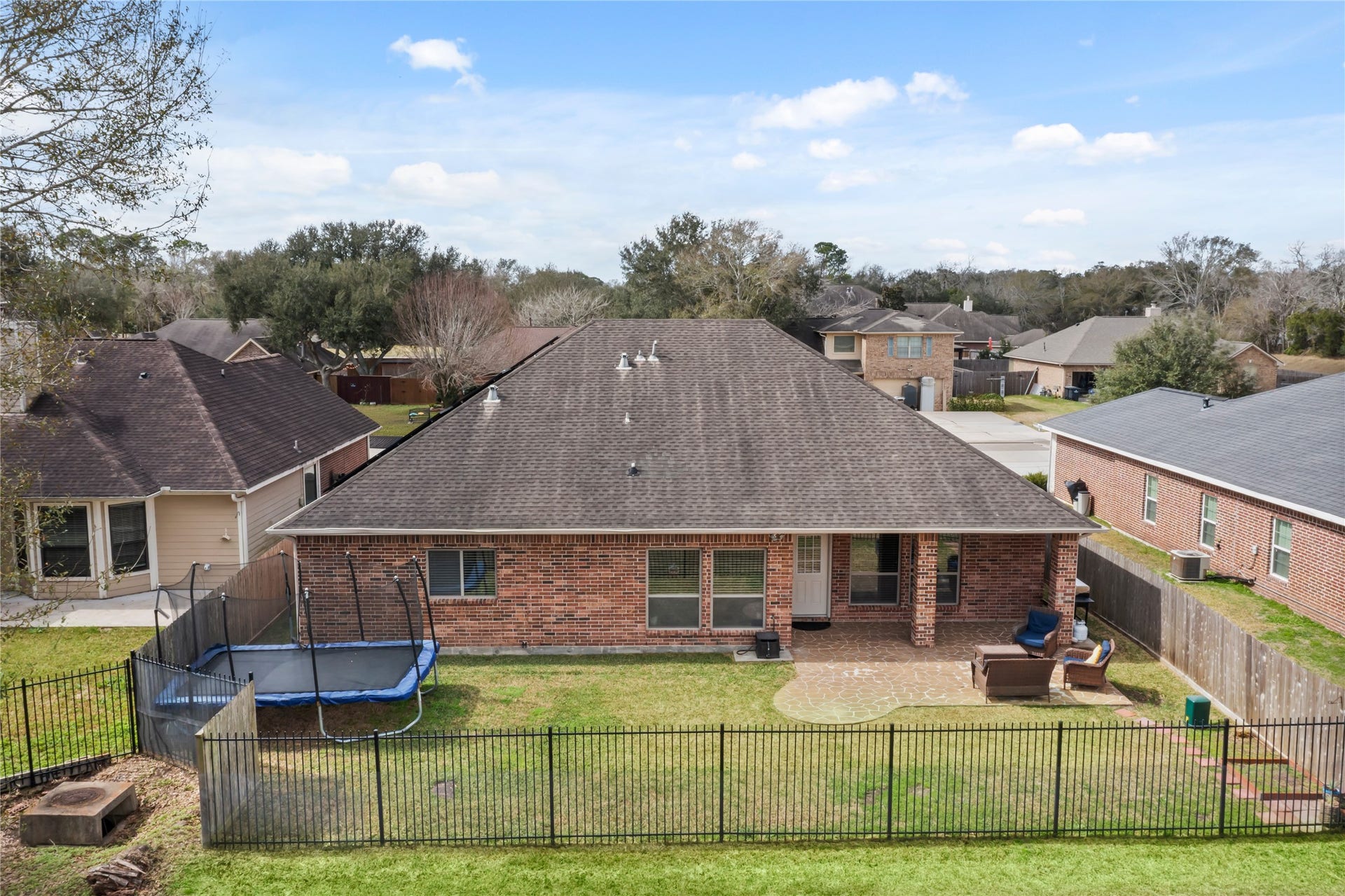 1995 Brentwood Drive, Alvin, TX 77511 1995 Brentwood Drive, Alvin, TX 77511