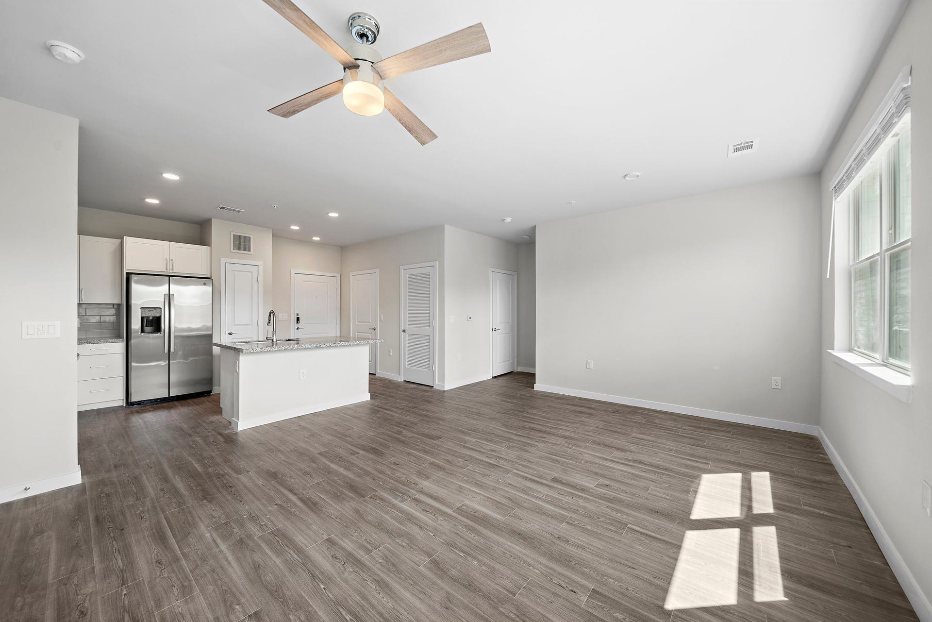 PHOTOS MAY BE OF SIMILAR LAYOUT
