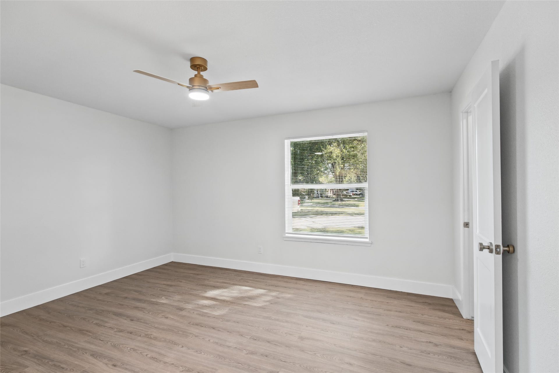 102 Belmont Avenue, Hitchcock, TX 77563 102 Belmont Avenue, Hitchcock, TX 77563