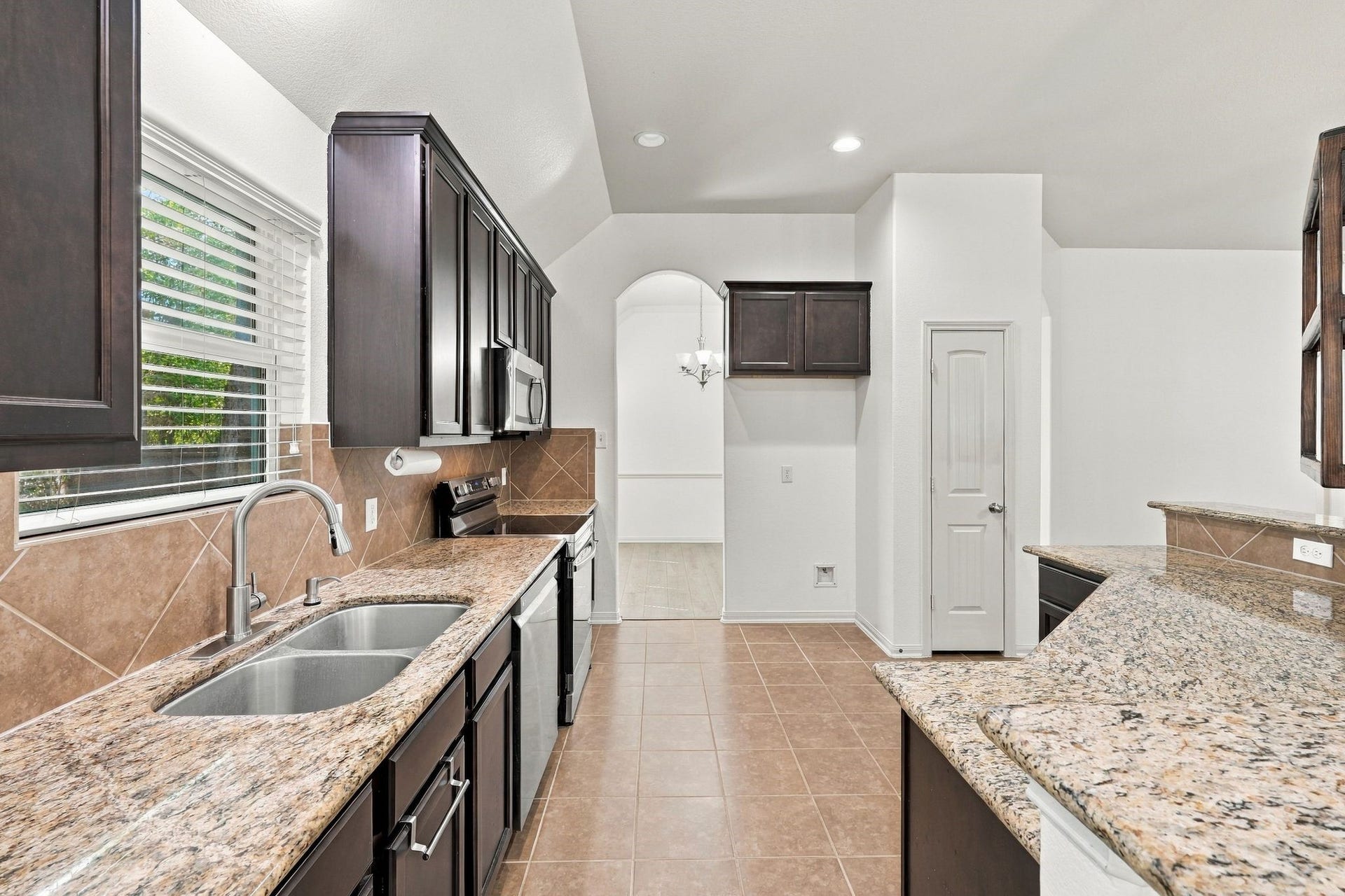 4523 Coues Deer Lane, Conroe, TX 77303 4523 Coues Deer Lane, Conroe, TX 77303