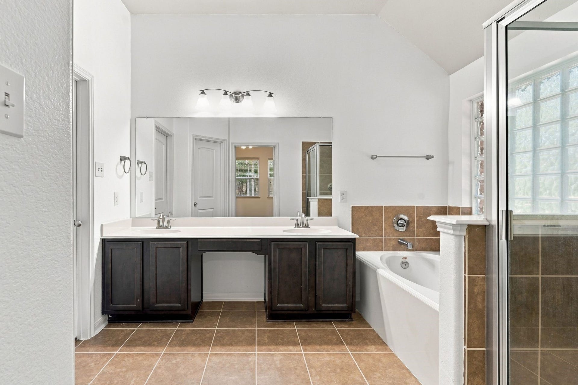 4523 Coues Deer Lane, Conroe, TX 77303 4523 Coues Deer Lane, Conroe, TX 77303