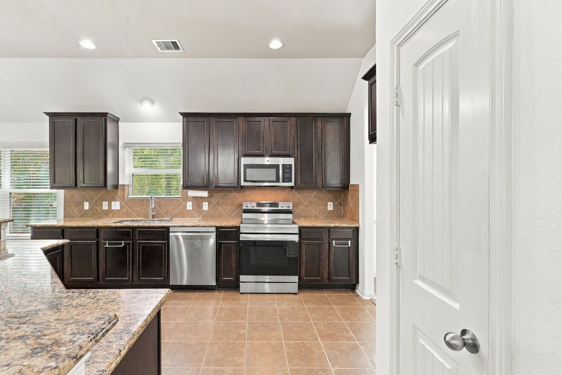 4523 Coues Deer Lane, Conroe, TX 77303 4523 Coues Deer Lane, Conroe, TX 77303