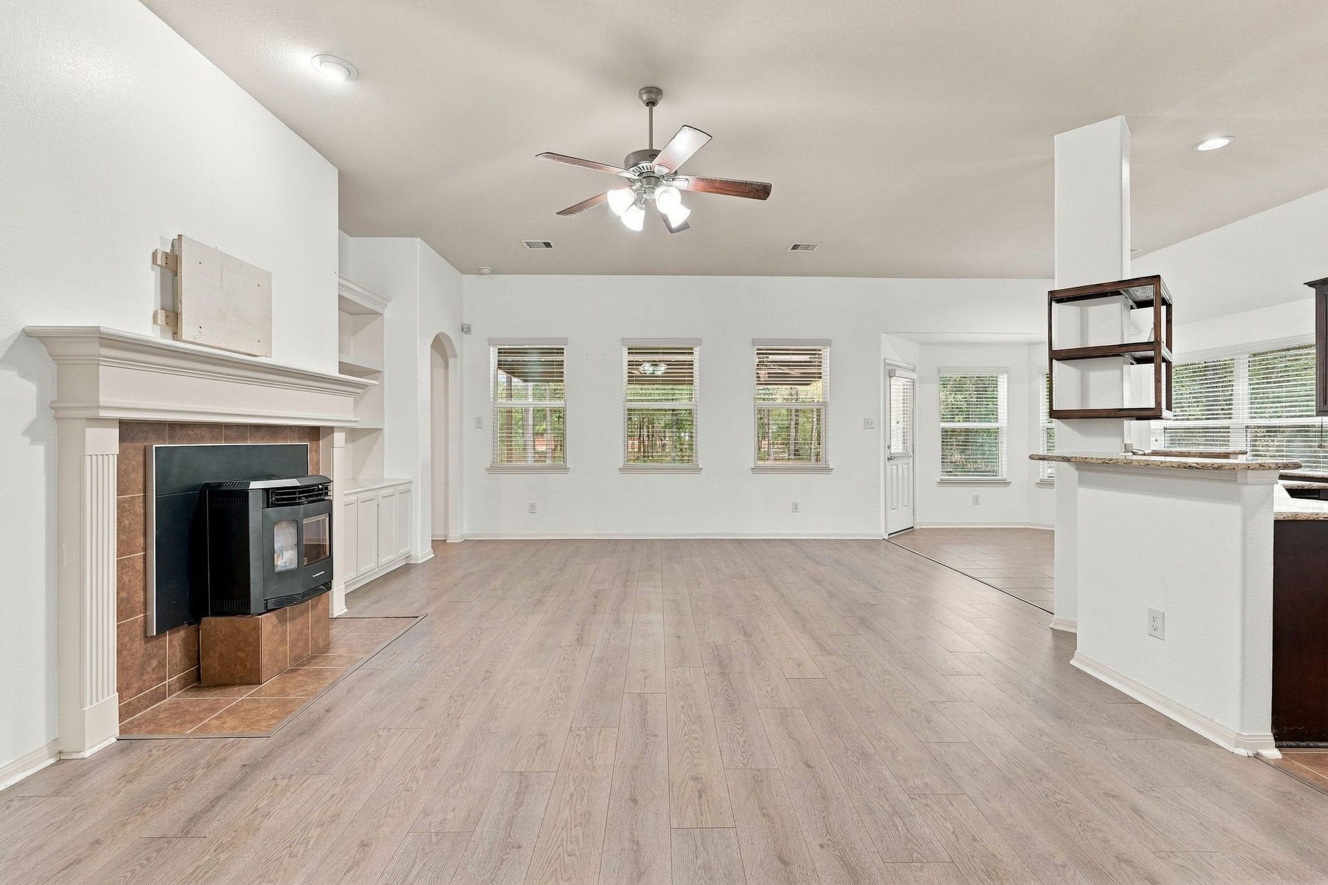 4523 Coues Deer Lane, Conroe, TX 77303 4523 Coues Deer Lane, Conroe, TX 77303