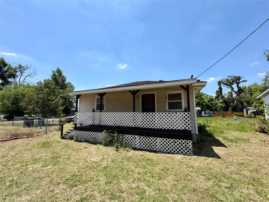 Property photo for 7801 Glass Street, Houston, TX