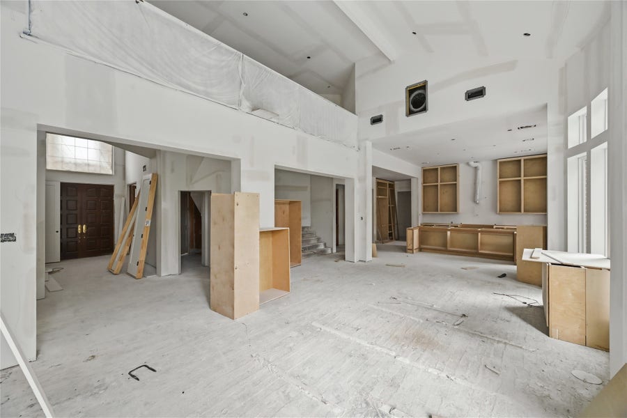 Property photo for 927 Peachwood Bend Drive, Houston, TX