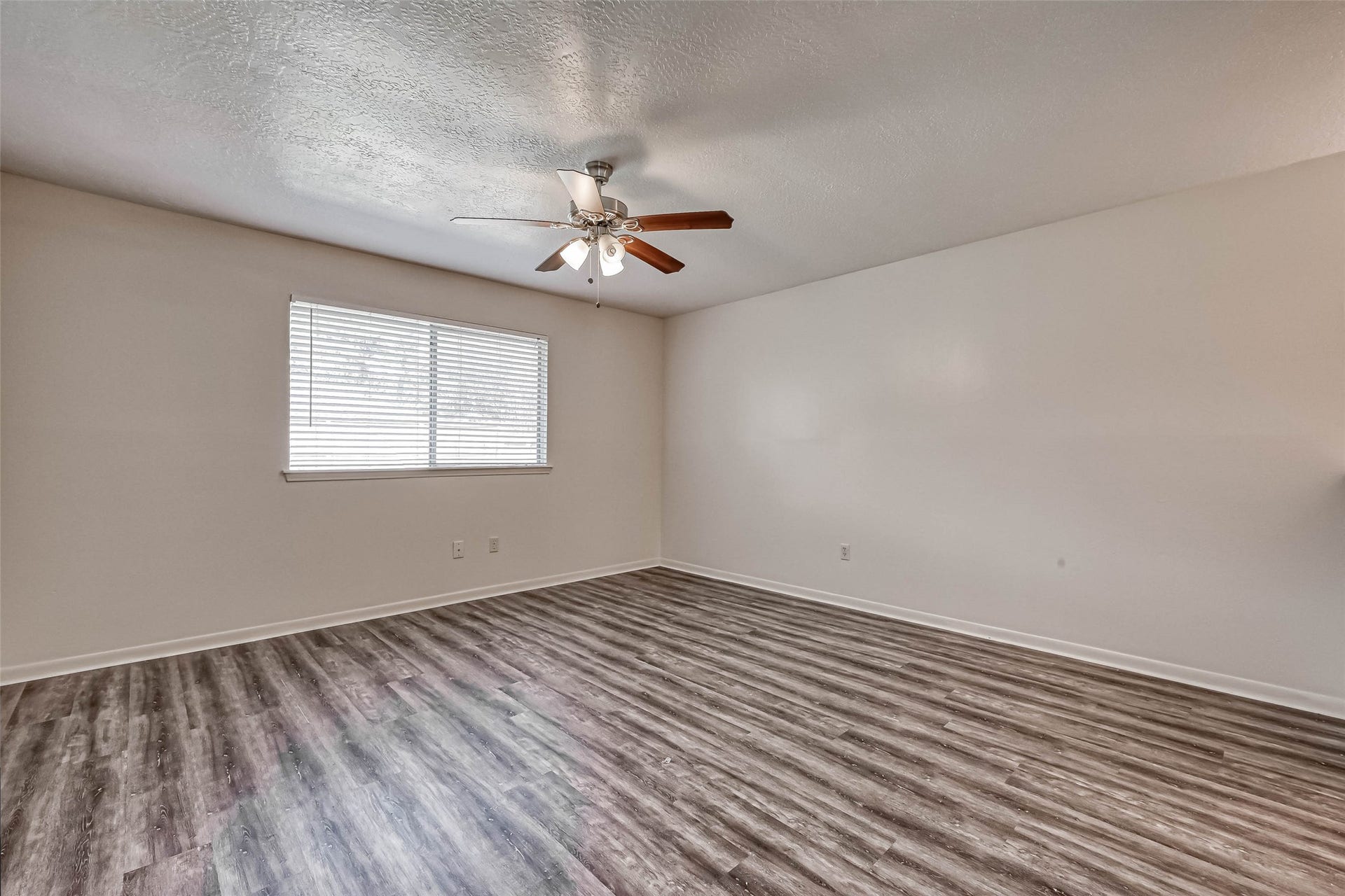 714 Canyon Garden Drive, Katy, TX 77450