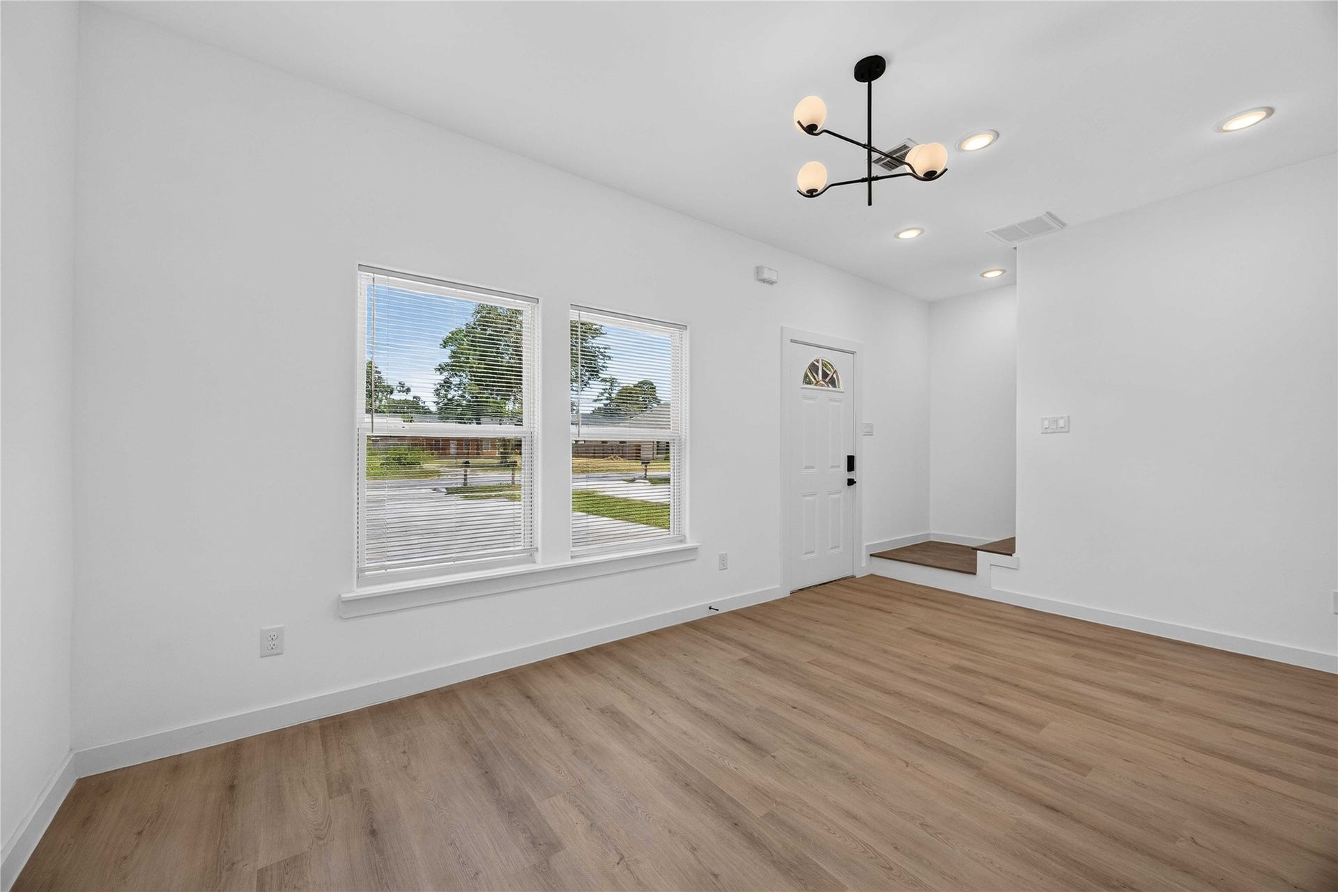 8210 Sterlingshire Street, #A/B, Houston, TX 77078 8210 Sterlingshire Street, #A/B, Houston, TX 77078