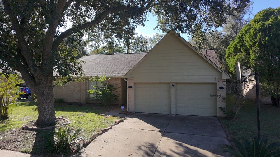 Property photo for 2607 Amaranth Drive, Houston, TX