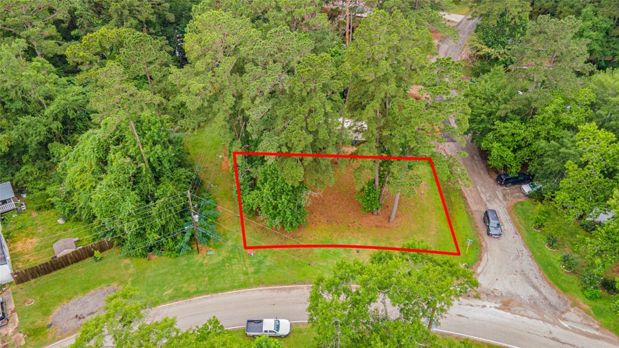 Property photo for 13149 S Lee Shore Drive, Willis, TX