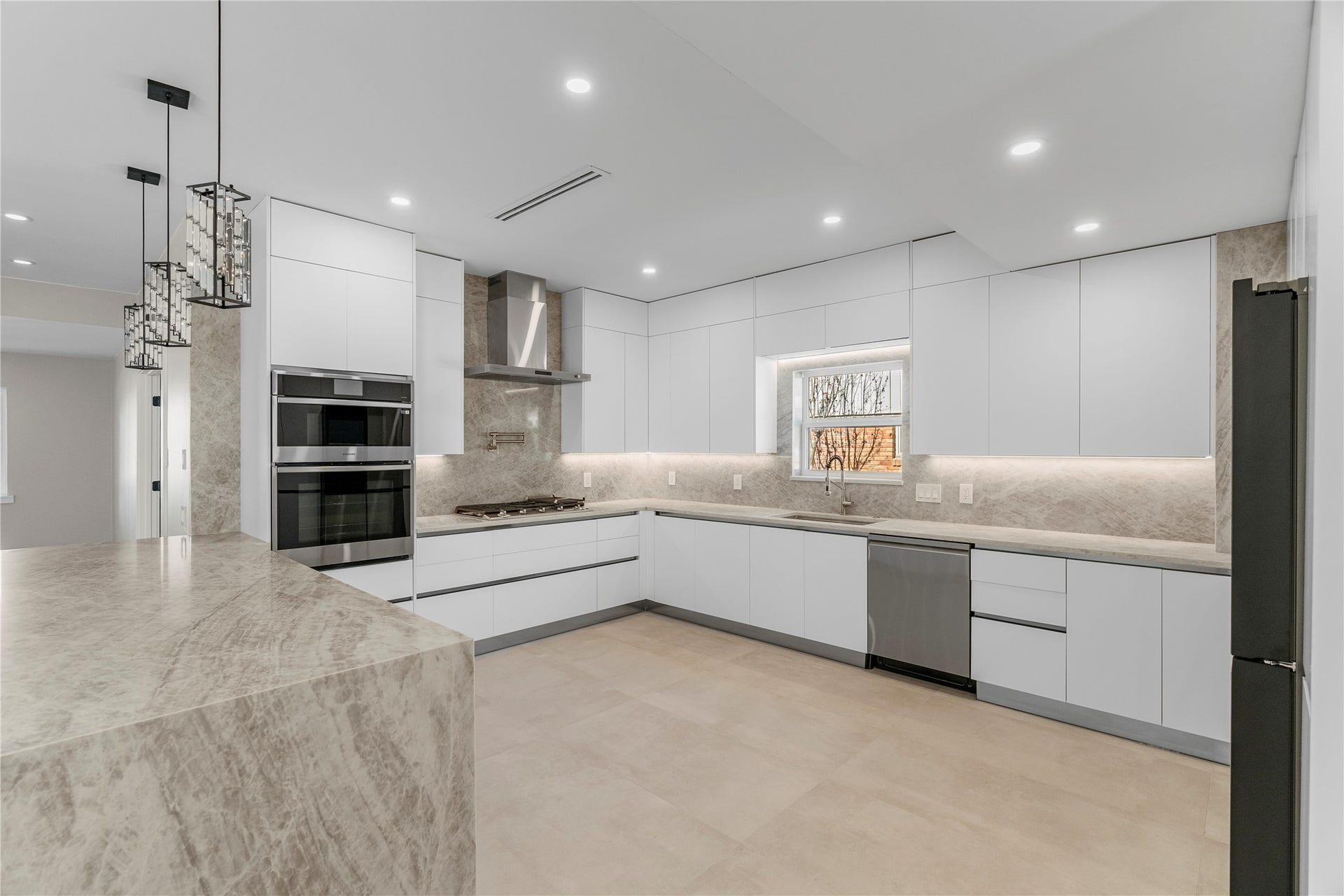 9203 Kapri Lane, Houston, TX 77025 Samsung Appliances