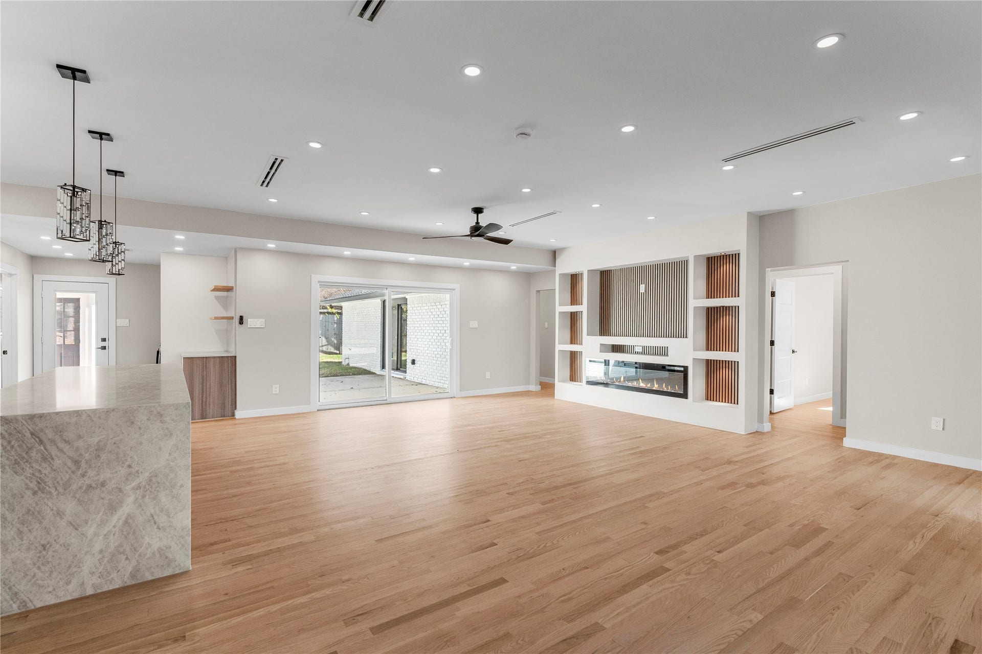 9203 Kapri Lane, Houston, TX 77025 9203 Kapri Lane, Houston, TX 77025