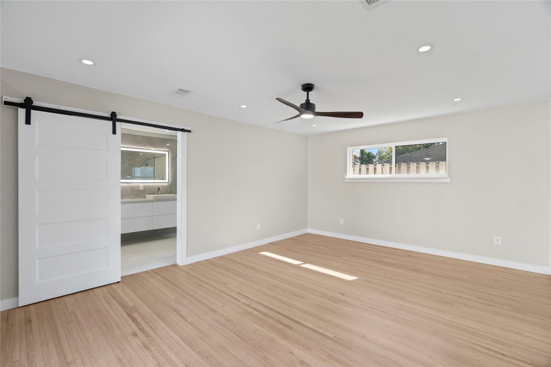 9203 Kapri Lane, Houston, TX 77025 9203 Kapri Lane, Houston, TX 77025