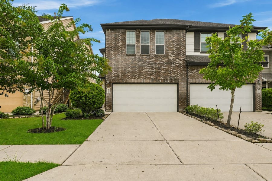 Property photo for 8734 Laurel Crest Drive, Missouri City, TX