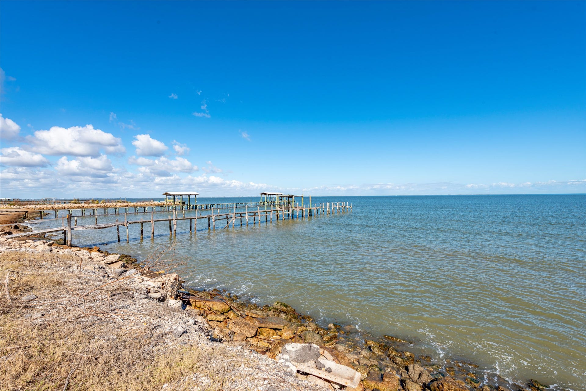 2225 Avenue A, San Leon, TX 77539 2225 Avenue A, San Leon, TX 77539