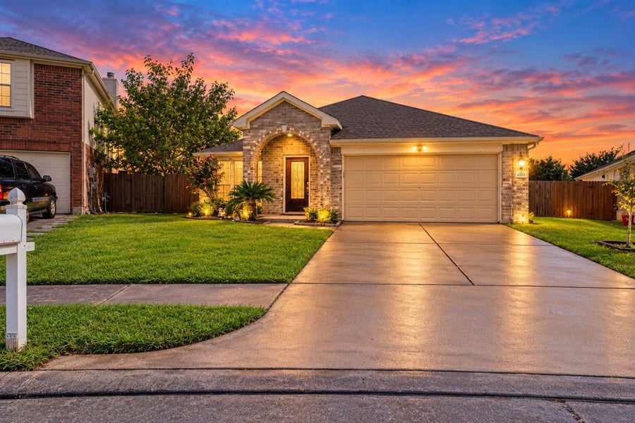 Property photo for 4203 Bearden Place Lane, Houston, TX