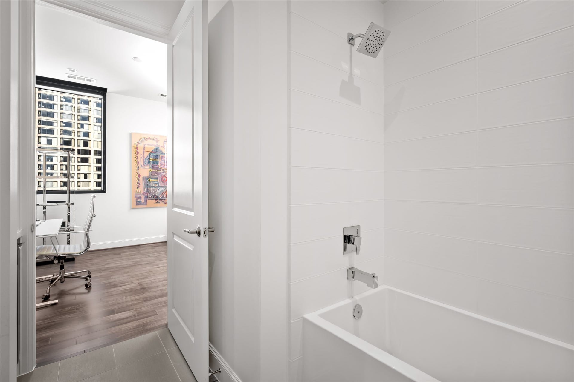 [Secondary Ensuite Bedroom & Bath Alternate view]