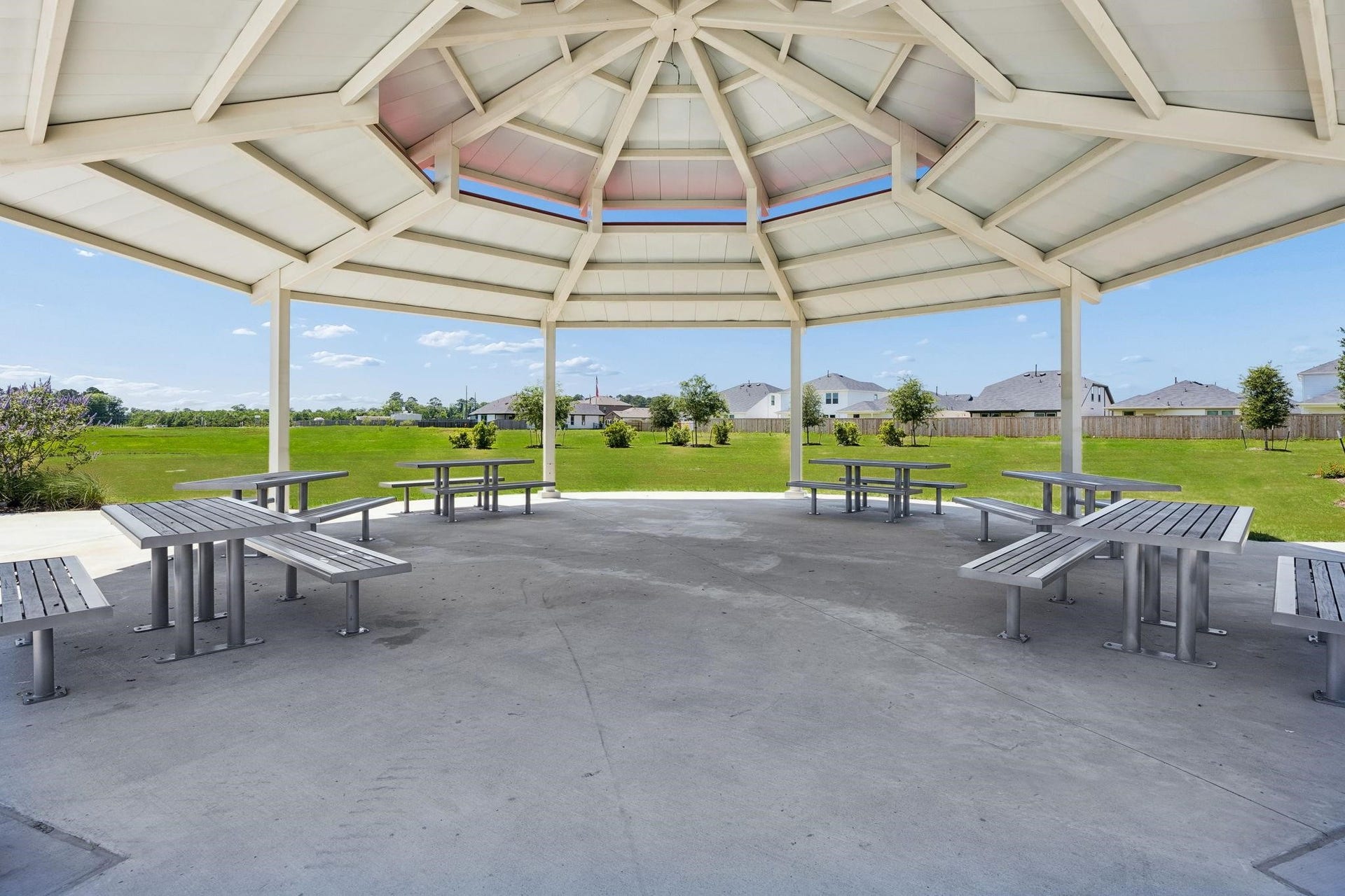 327 Smugglers Bay Lane, Crosby, TX 77532 Amenity Photo
