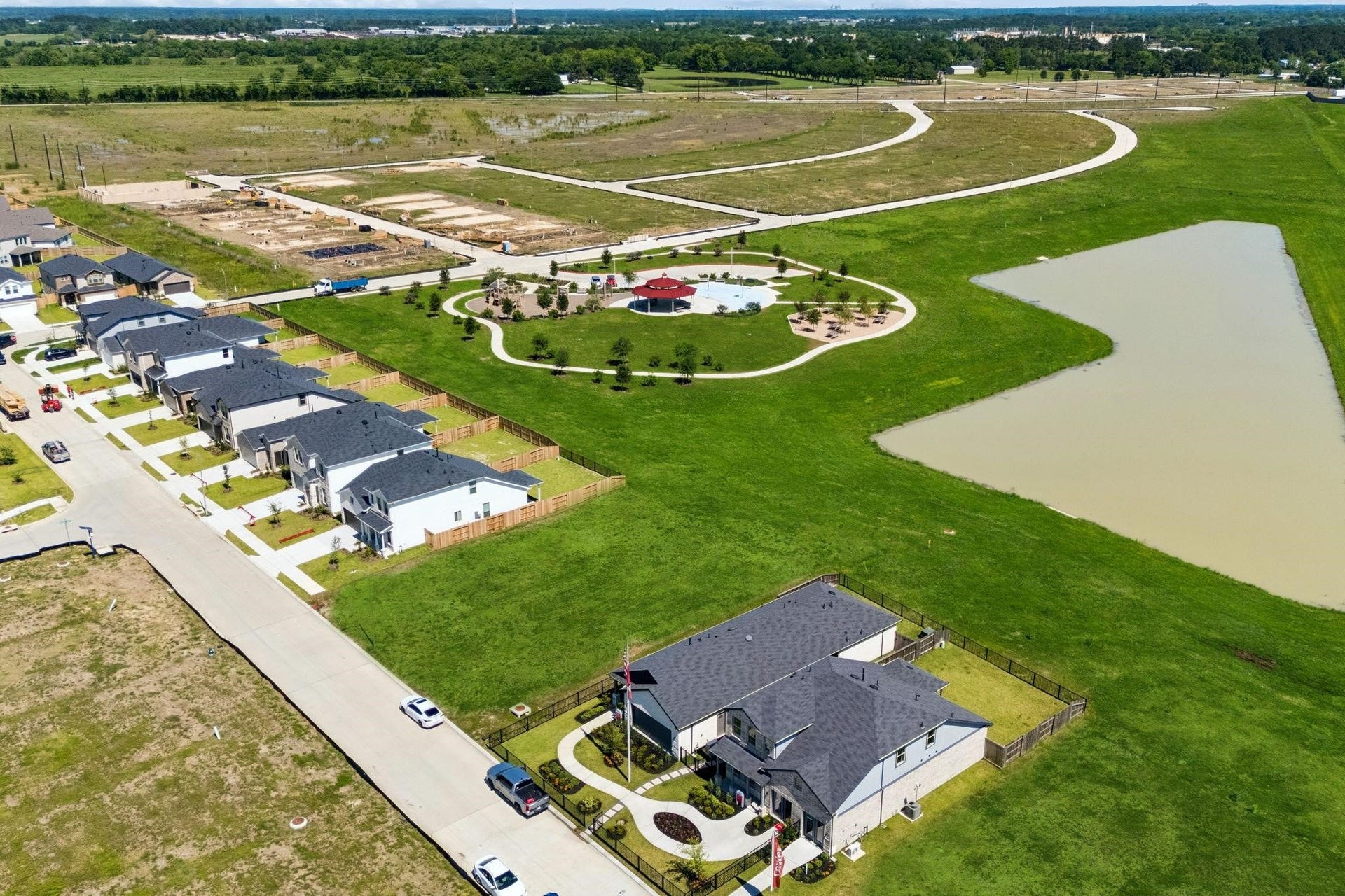 327 Smugglers Bay Lane, Crosby, TX 77532 Amenity Photo