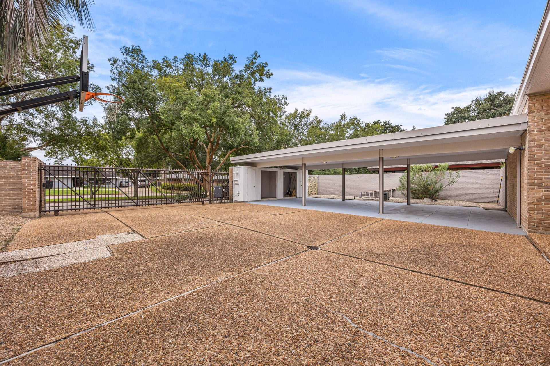3622 N Braeswood Boulevard, Houston, TX 77025 3622 N Braeswood Boulevard, Houston, TX 77025