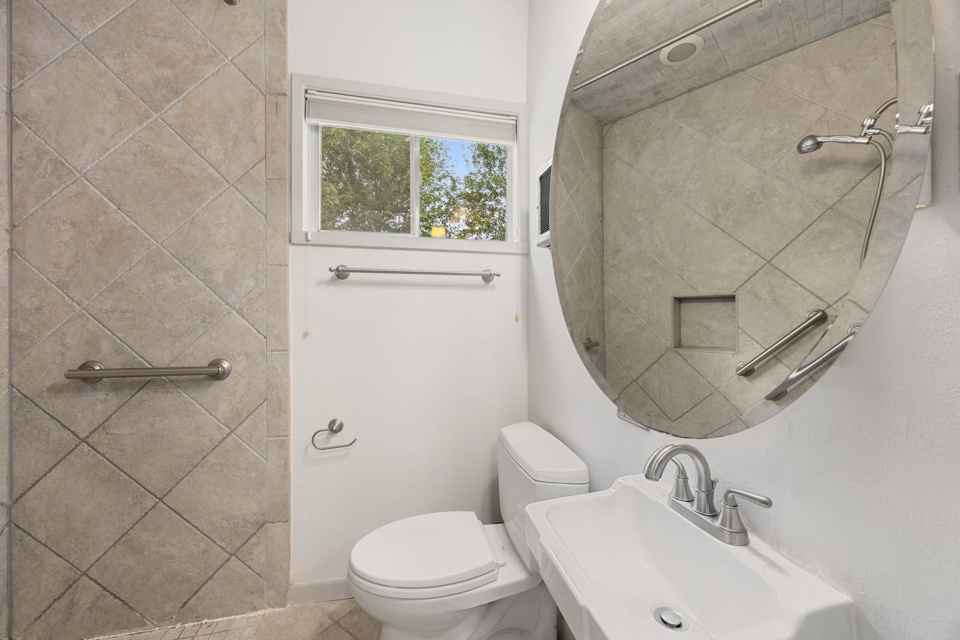 3622 N Braeswood Boulevard, Houston, TX 77025 3622 N Braeswood Boulevard, Houston, TX 77025