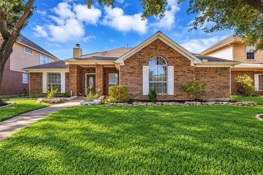 Property photo for 15331 Goodman Street, Houston, TX