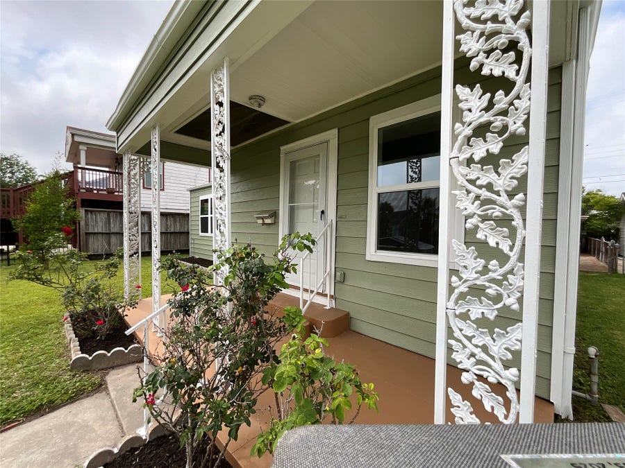 Property photo for 4806 Alamo Drive, Galveston, TX