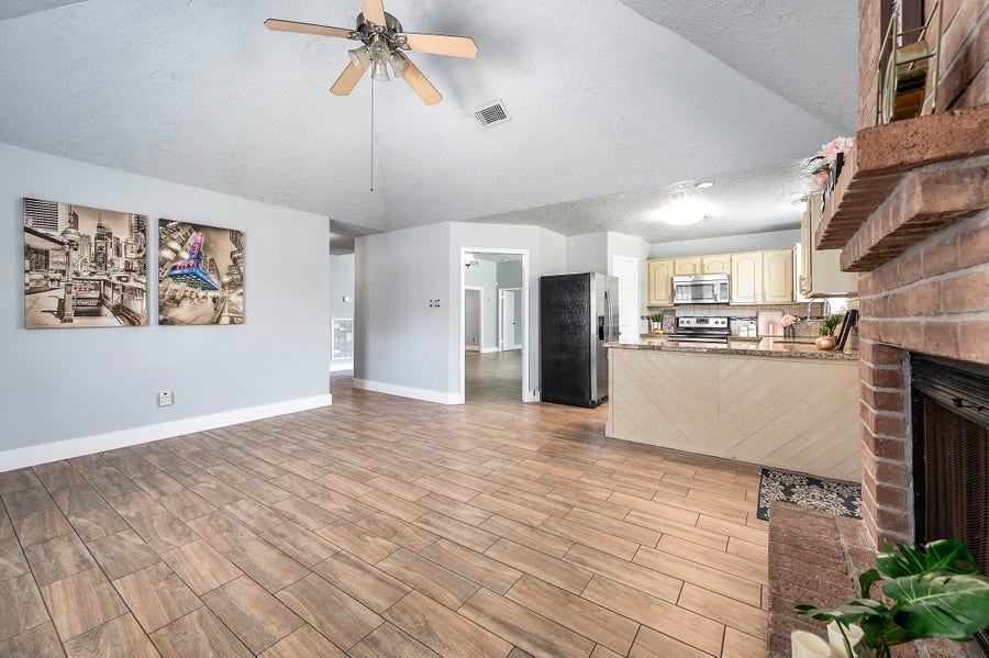 Property photo for 11923 Cottonwood Lane, Cypress, TX