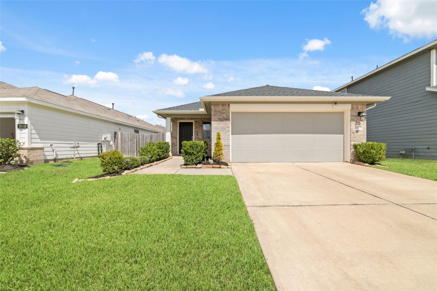 Property photo for 21614 Lemon Beebrush Lane, Katy, TX