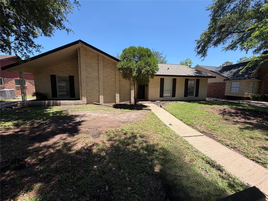 Property photo for 5850 Paisley Street, Houston, TX