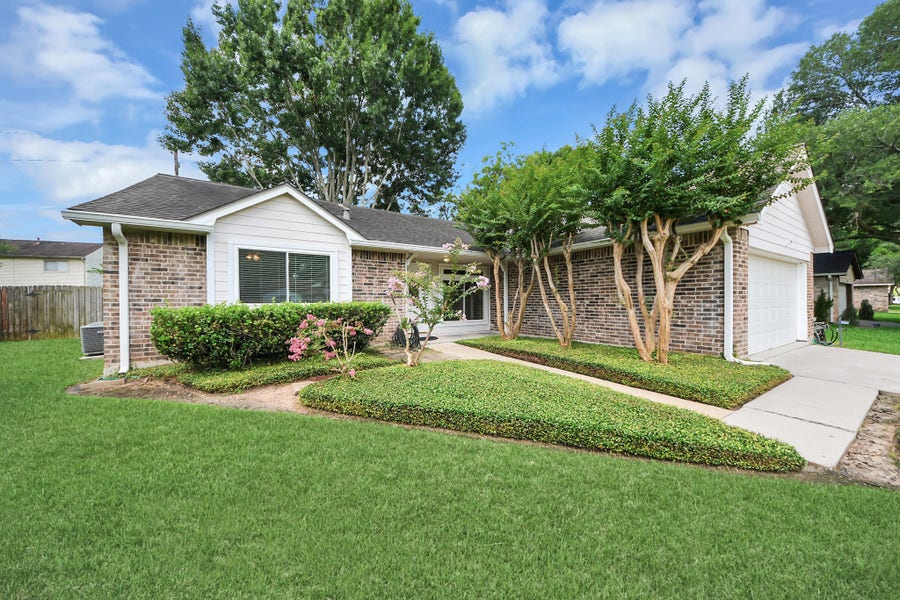 Property photo for 2422 Woven Wood Lane, Richmond, TX
