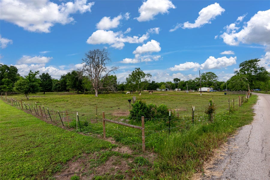 Property photo for 33703 Reynolds Road, Fulshear, TX