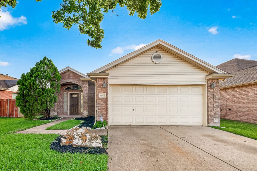 Property photo for 10727 Sunswept Fields Lane, Houston, TX
