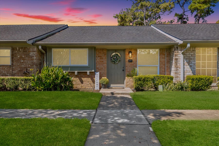 Property photo for 197 W Tri Oaks Lane, #197, Houston, TX
