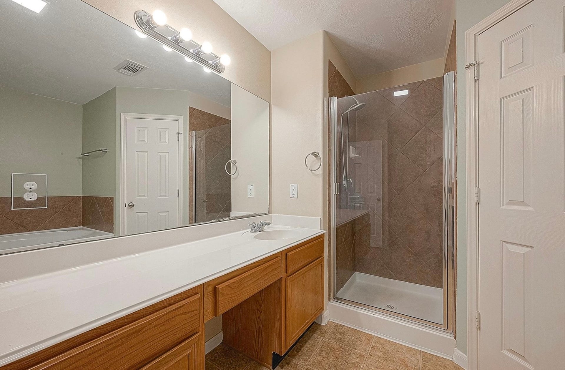 3214 Northgate Court, Manvel, TX 77578 3214 Northgate Court, Manvel, TX 77578