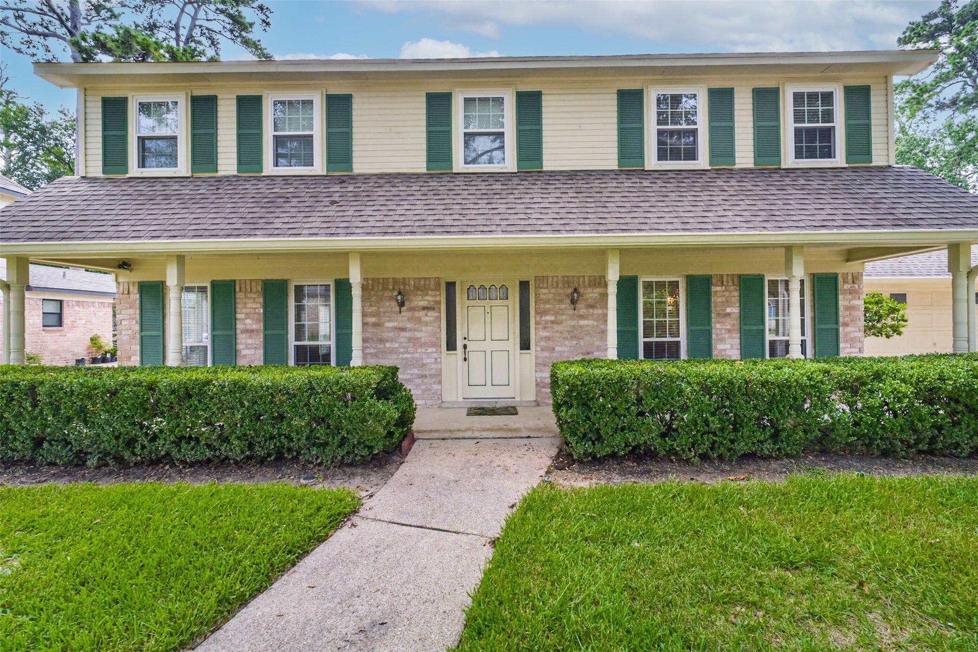 5731 Timbers Trail Drive, Humble, TX 77346 Beautiful Covered Porch