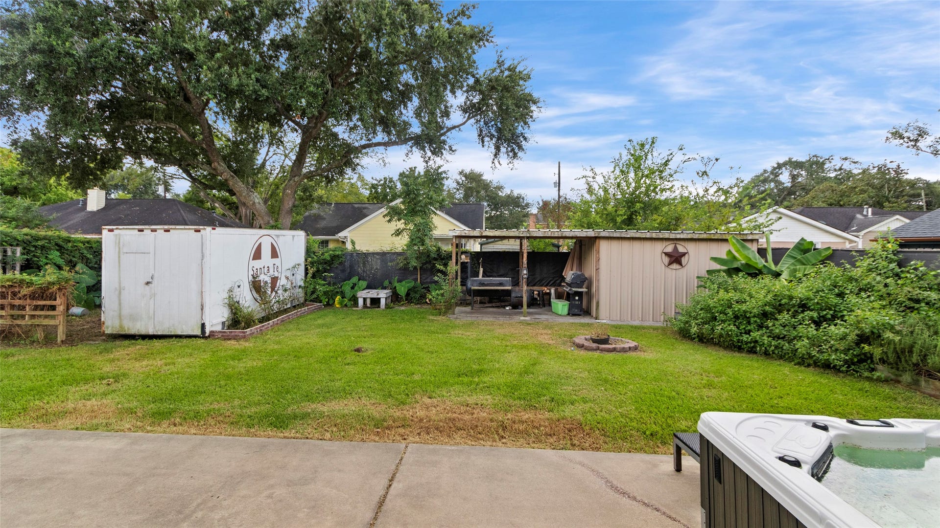 11939 11th Street, Santa Fe, TX 77510 Backyard - hot tub included