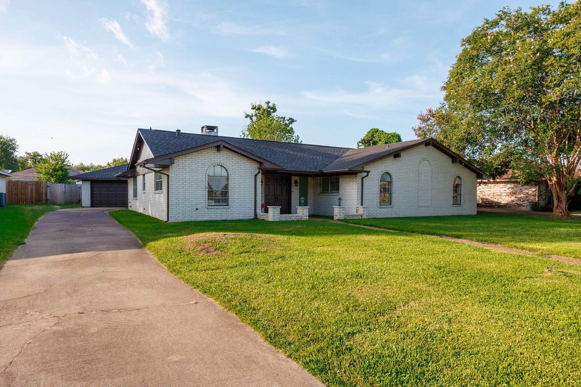 502 RED BUD LN, Baytown, TX 77520 502 RED BUD LN, Baytown, TX 77520