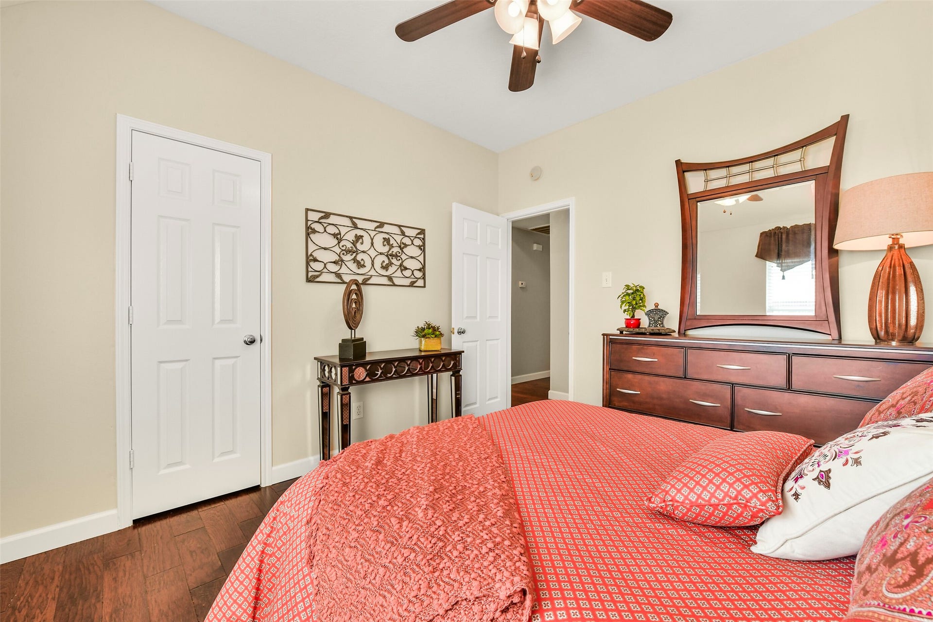 2516 Creeks Edge Drive, Pearland, TX 77581 2516 Creeks Edge Drive, Pearland, TX 77581