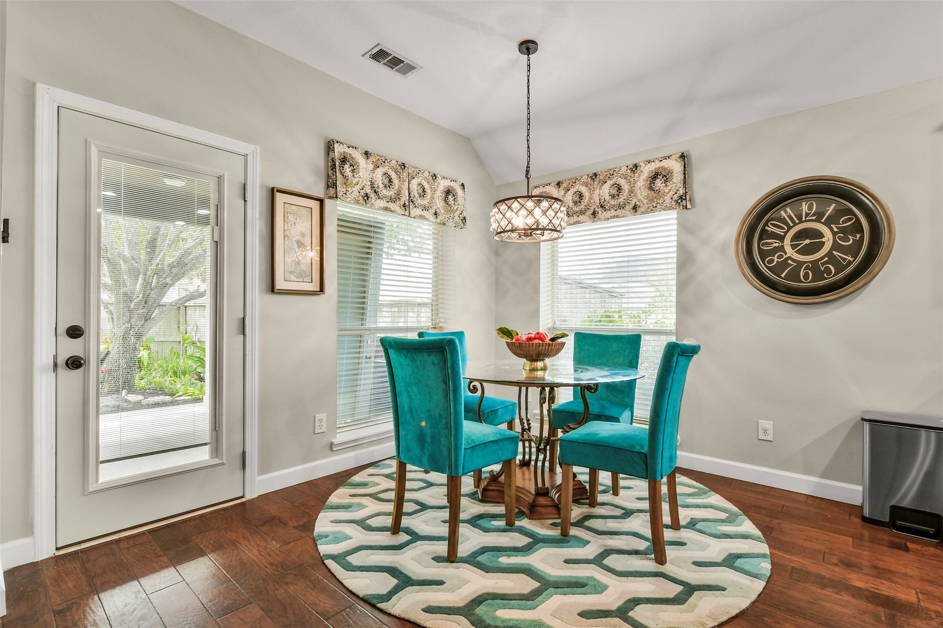 2516 Creeks Edge Drive, Pearland, TX 77581 2516 Creeks Edge Drive, Pearland, TX 77581