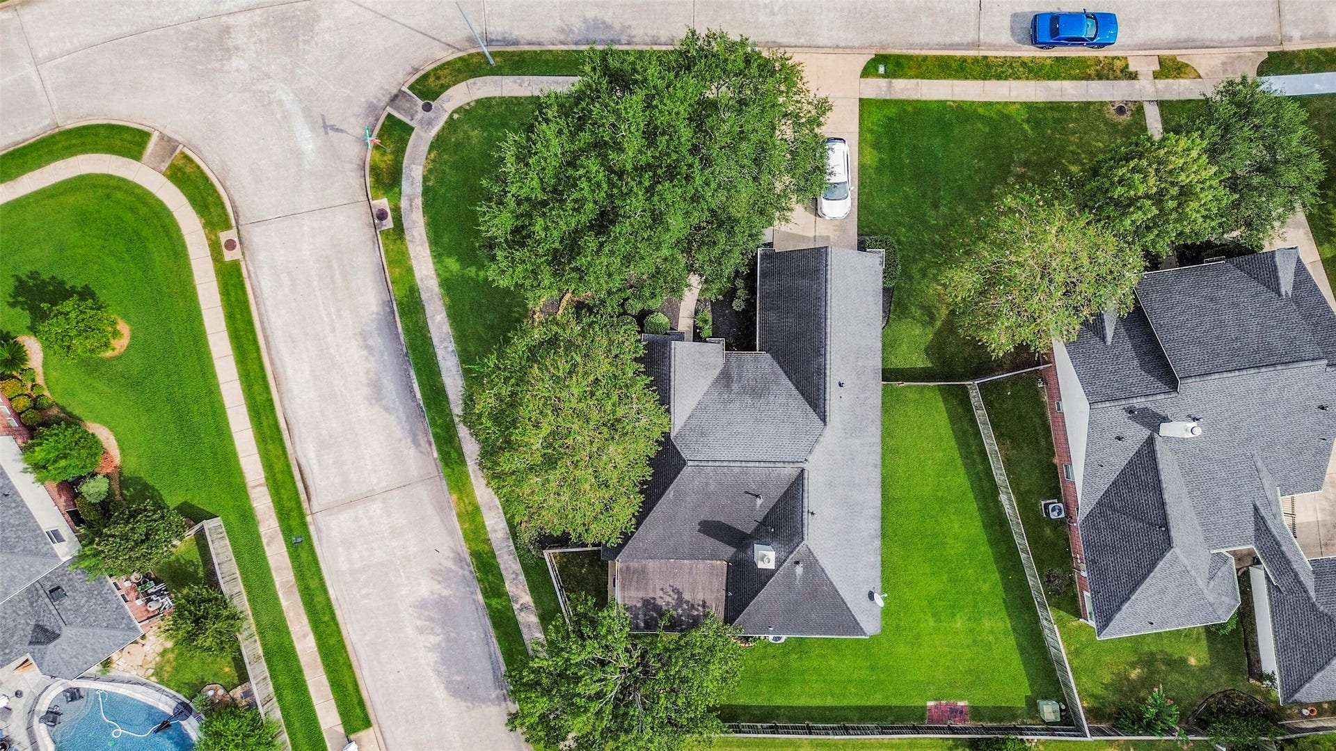 2516 Creeks Edge Drive, Pearland, TX 77581 2516 Creeks Edge Drive, Pearland, TX 77581