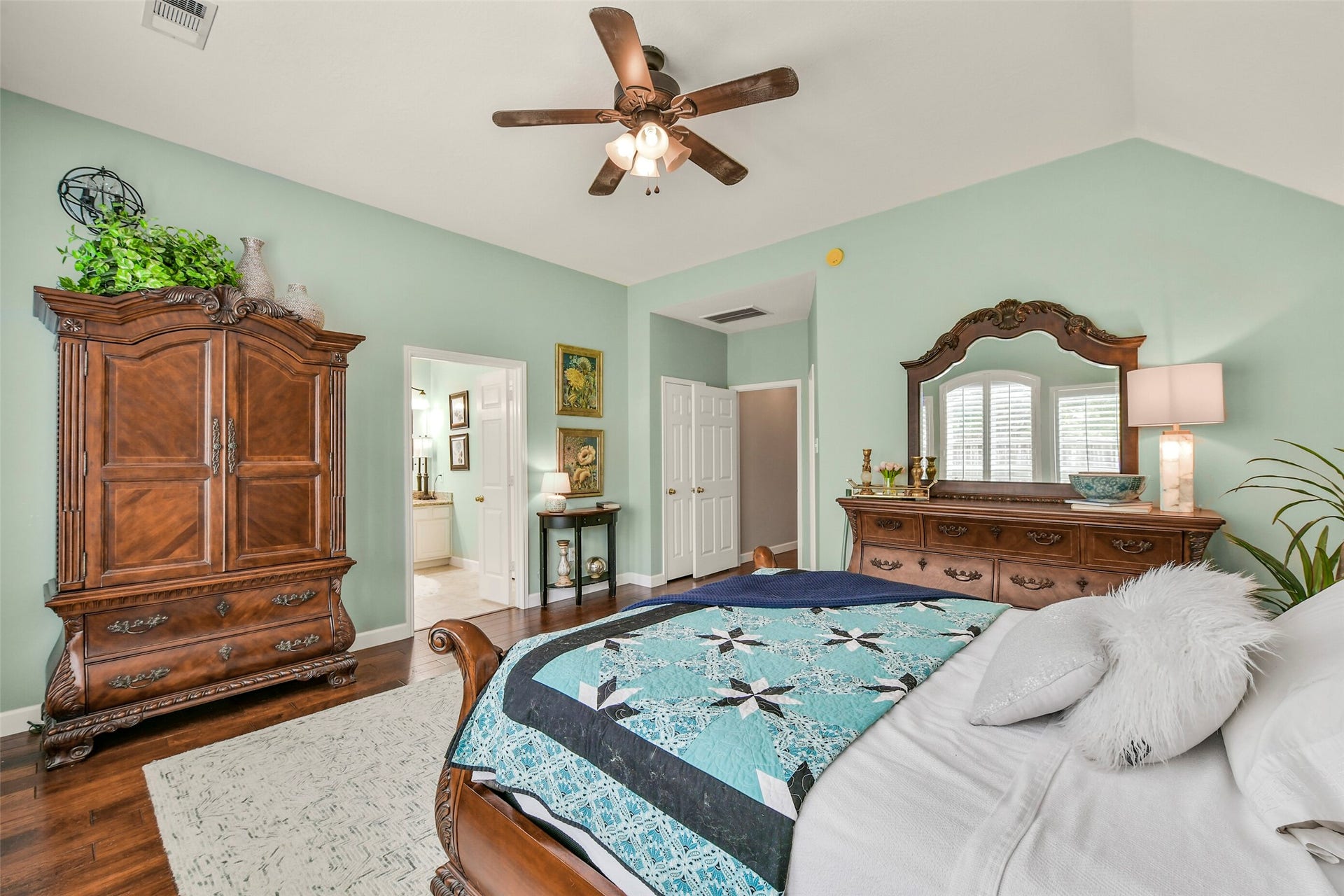 2516 Creeks Edge Drive, Pearland, TX 77581 2516 Creeks Edge Drive, Pearland, TX 77581