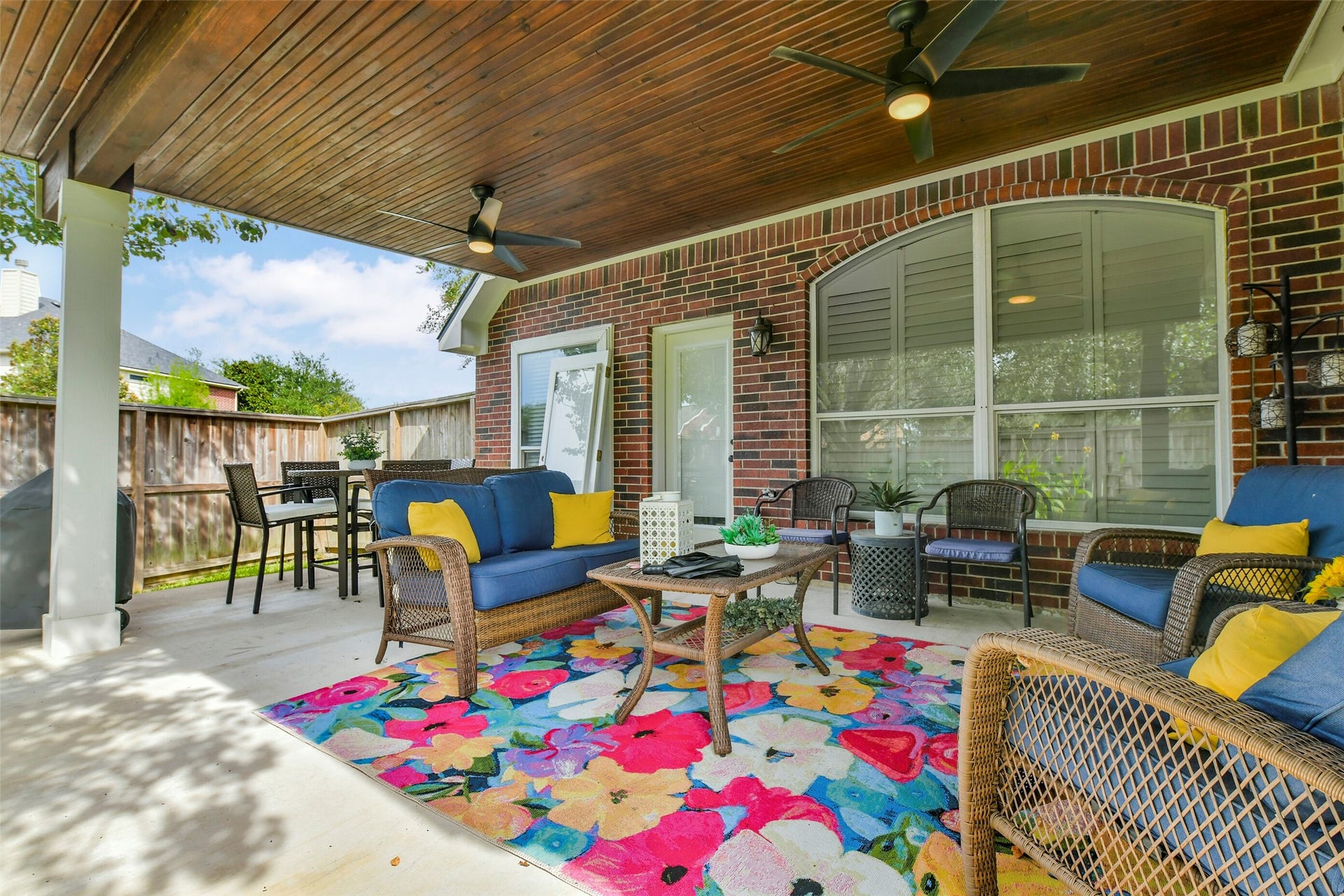 2516 Creeks Edge Drive, Pearland, TX 77581 2516 Creeks Edge Drive, Pearland, TX 77581