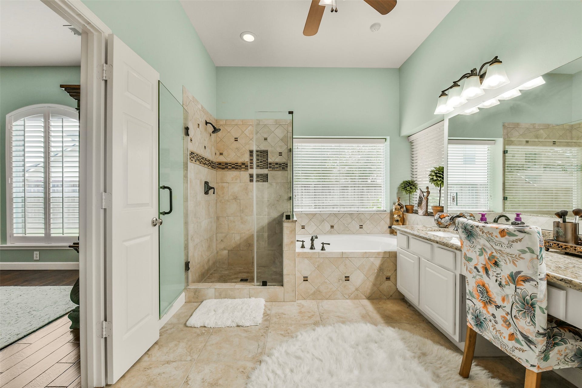2516 Creeks Edge Drive, Pearland, TX 77581 2516 Creeks Edge Drive, Pearland, TX 77581