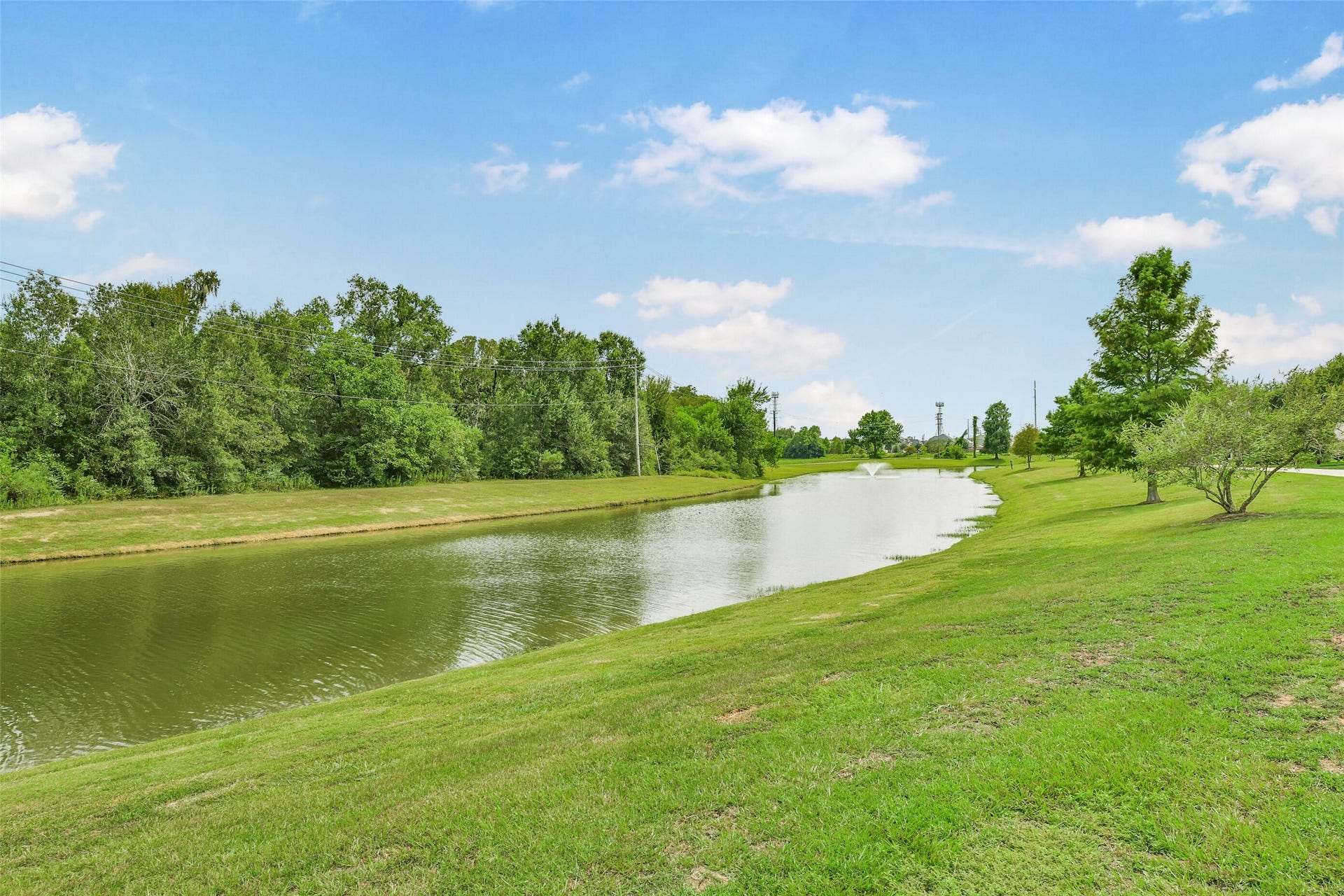 2516 Creeks Edge Drive, Pearland, TX 77581 2516 Creeks Edge Drive, Pearland, TX 77581