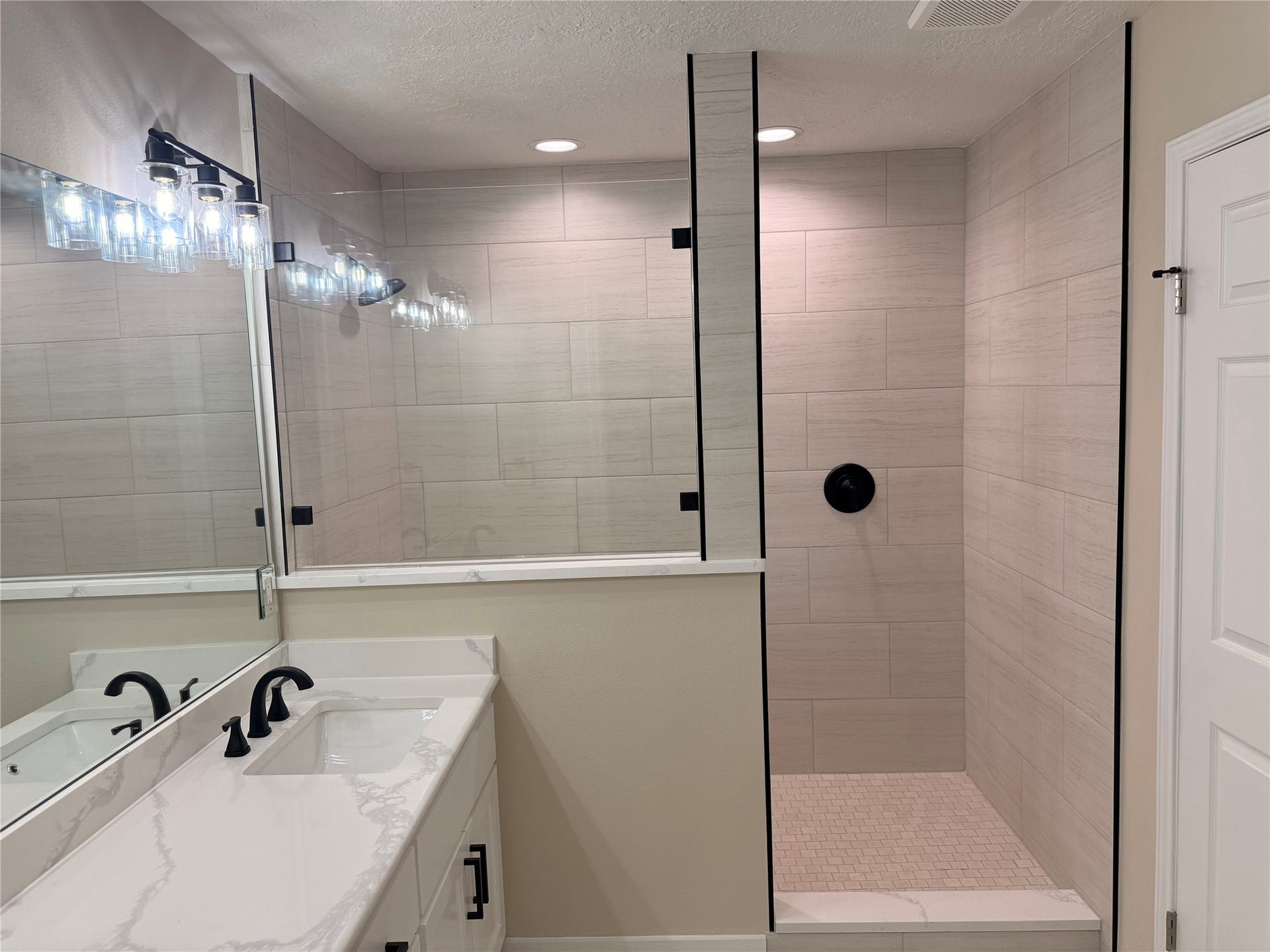 215 Hickory Ridge Drive, Shenandoah, TX 77381 215 Hickory Ridge Drive, Shenandoah, TX 77381