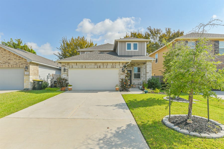Property photo for 18488 Sunrise Maple Drive, Conroe, TX