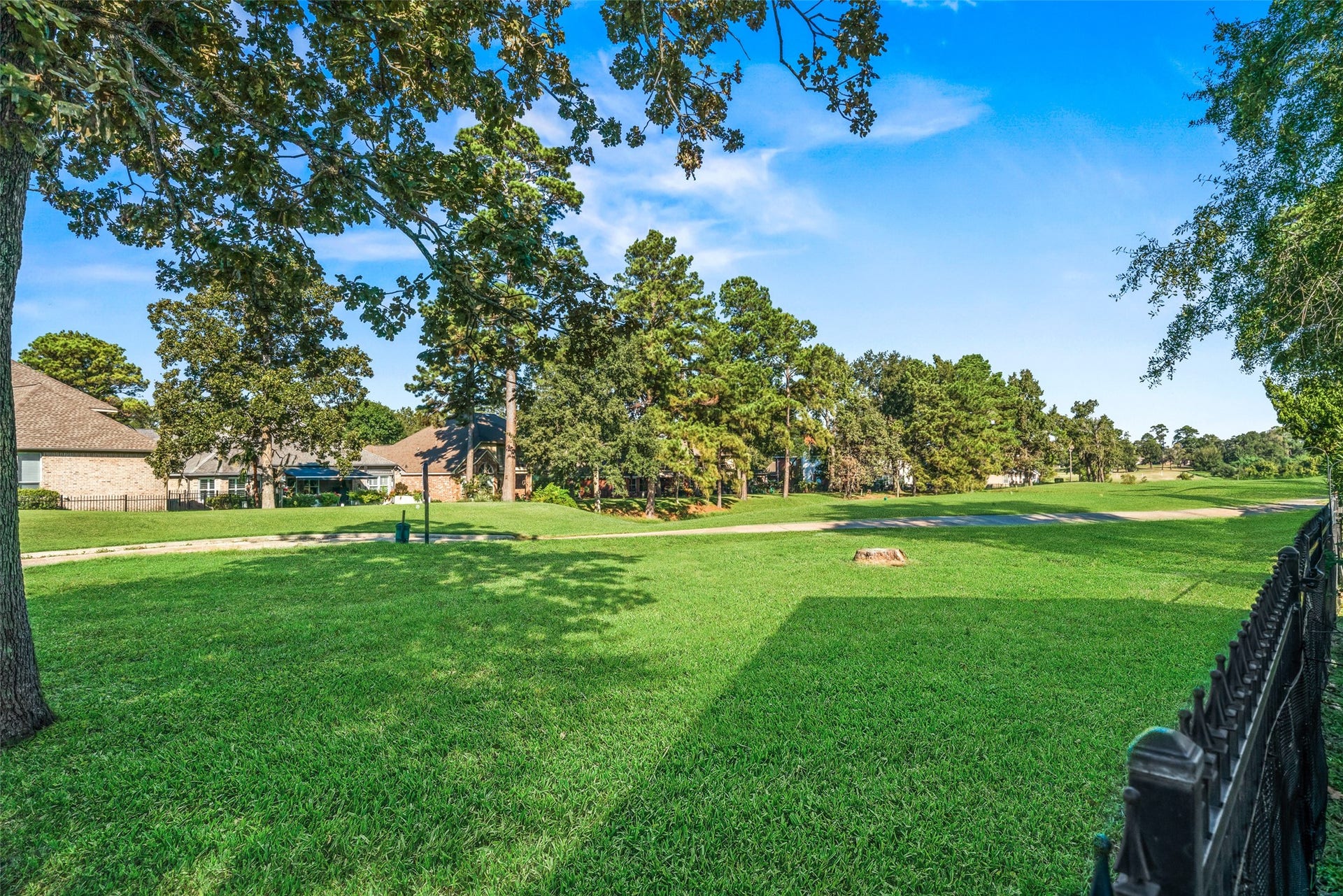 18703 Aquatic Drive, Humble, TX 77346 18703 Aquatic Drive, Humble, TX 77346