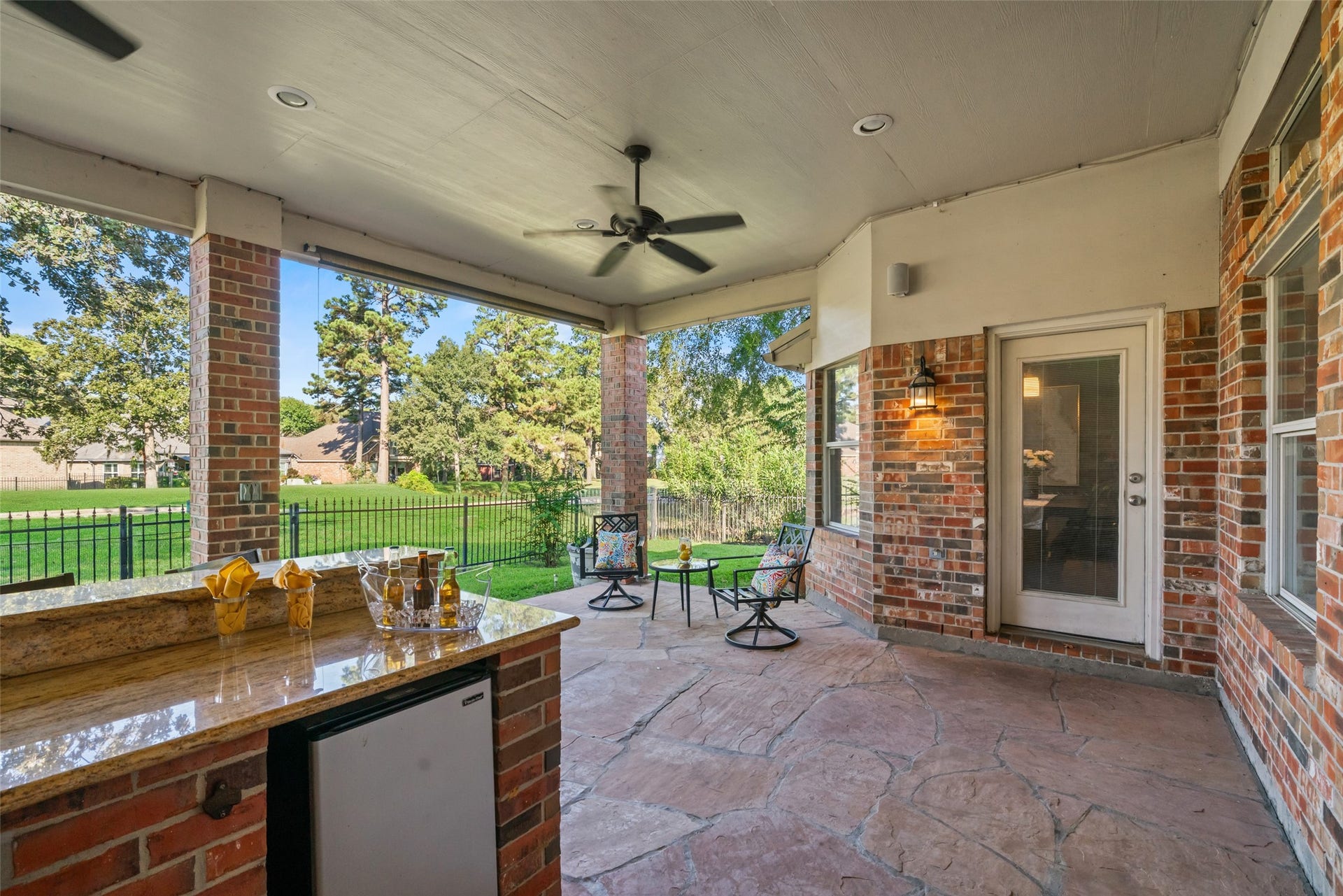 18703 Aquatic Drive, Humble, TX 77346 18703 Aquatic Drive, Humble, TX 77346